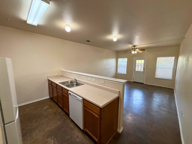 Building Photo - 10822 Mathom Landing