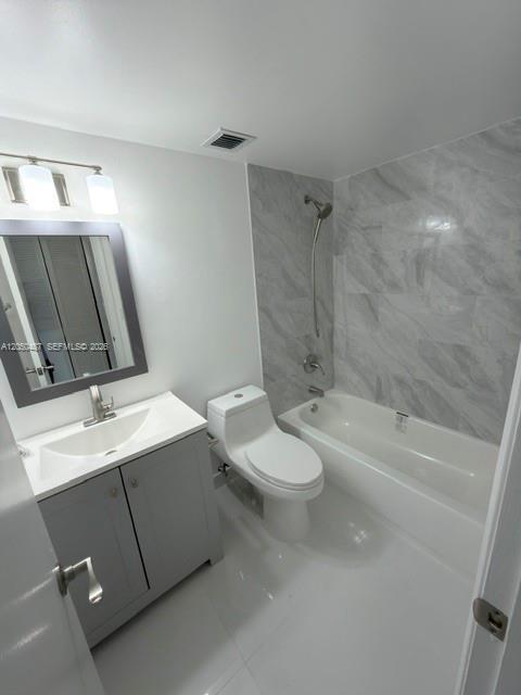 Foto del edificio - 9311 Orange Grove Dr
