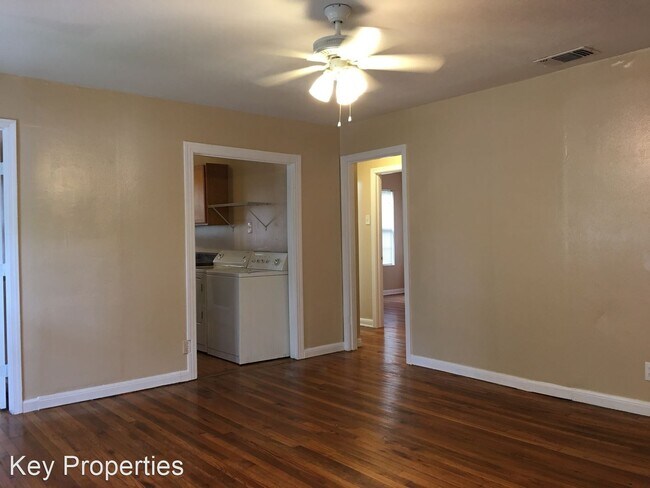 Foto del edificio - 3 br, 1 bath House - 2621 Mission Street