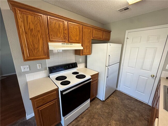 Foto del edificio - 1160 S Jasmine Ln