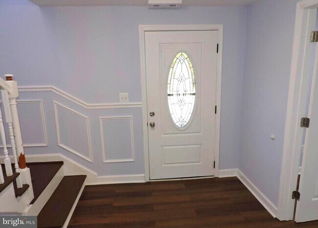 Foto del edificio - 7815 Rebel Dr