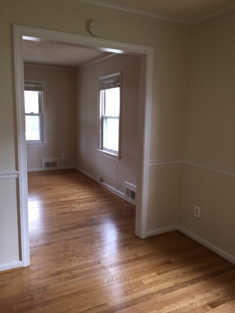 Foto del edificio - 639 Emerson St NE