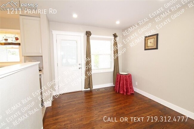 Foto del edificio - 1211 Prairie Rd