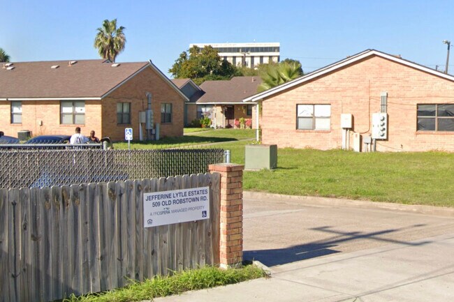 Foto del edificio - 509 Old Robstown Rd