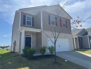 Building Photo - 7704 Stapleton Chase Dr