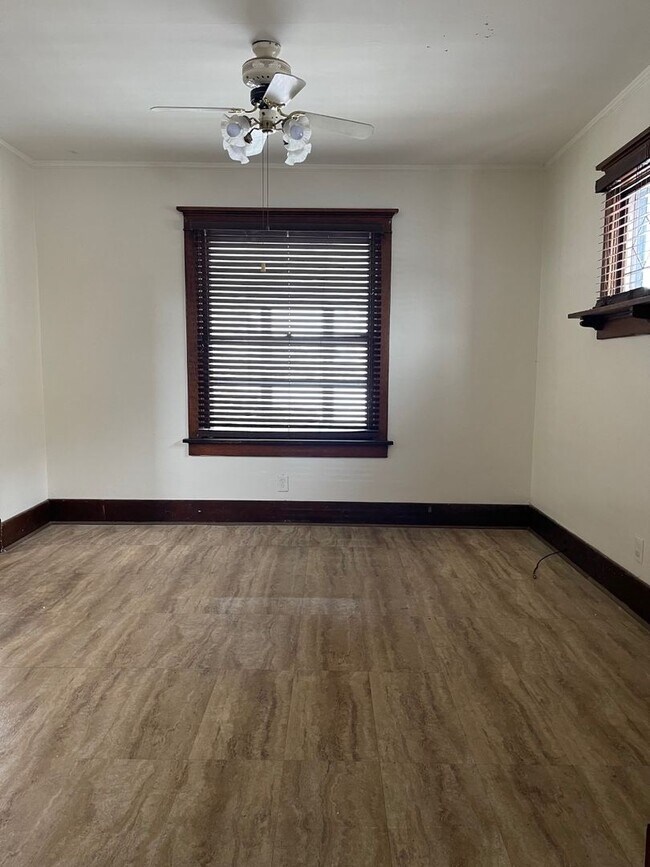 Foto del edificio - Spacious 4 bedroom house coming soon!!