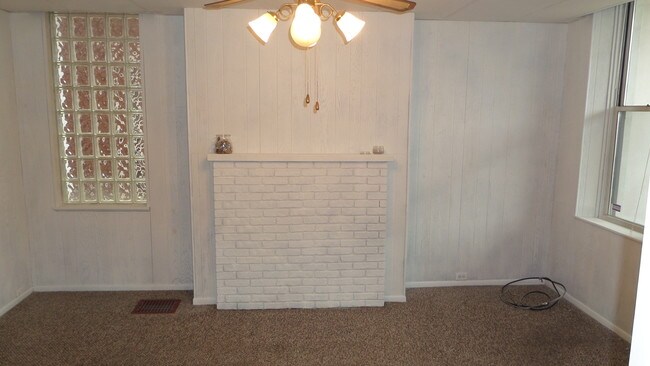 Photo - 84 Wyoming St Apartments