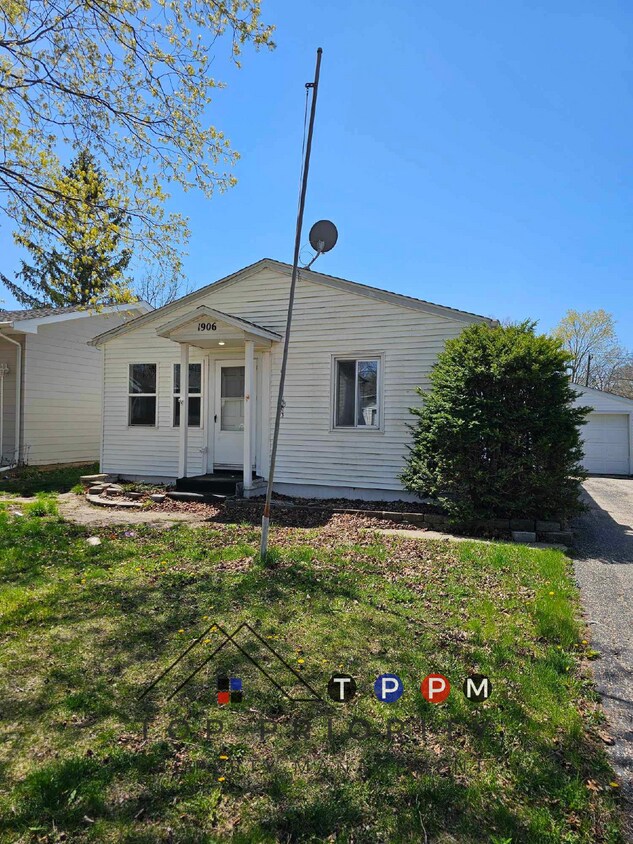 Foto principal - 3 Bedroom | 1 Bathroom Single Family Home ...
