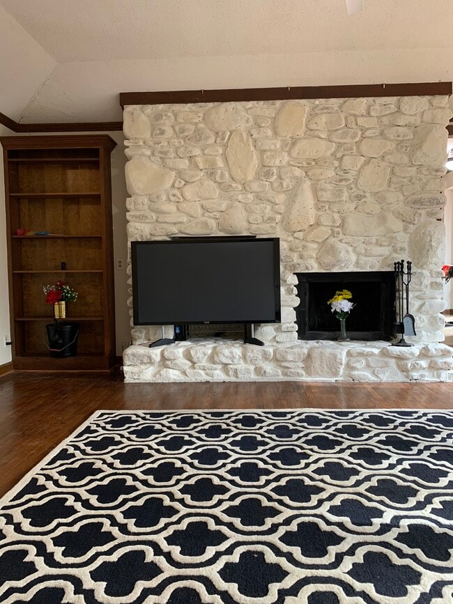 Foto del edificio - 7504 Milestone Ct