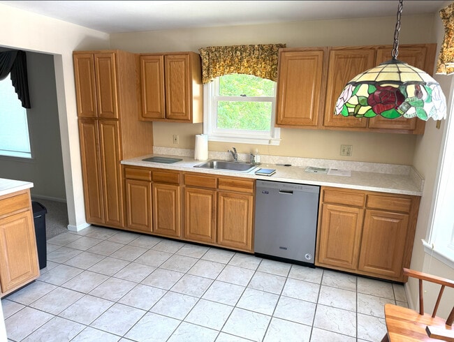 Ample Kitchen Cabinetry - 501 Lexington St