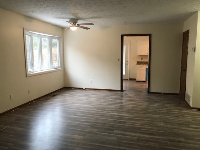 Building Photo - 5287 Ruthton Rd