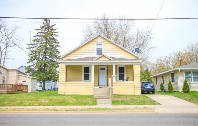 Building Photo - 2809 Water St