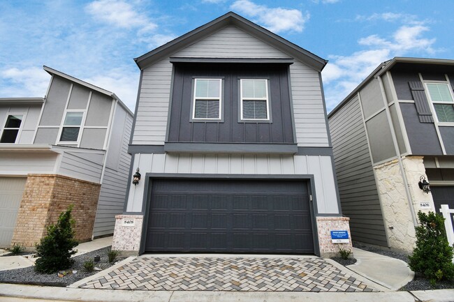 Building Photo - 8408 Rising Stream Dr