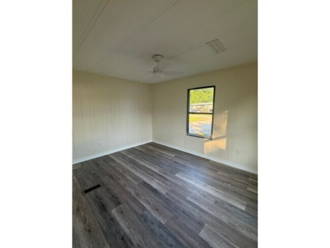 Building Photo - 5675 Saufley Field Rd