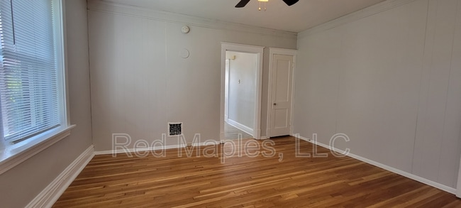 Building Photo - 3741 Bamberger Ave