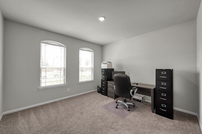 Building Photo - 6185 White Oak Leaf Lp