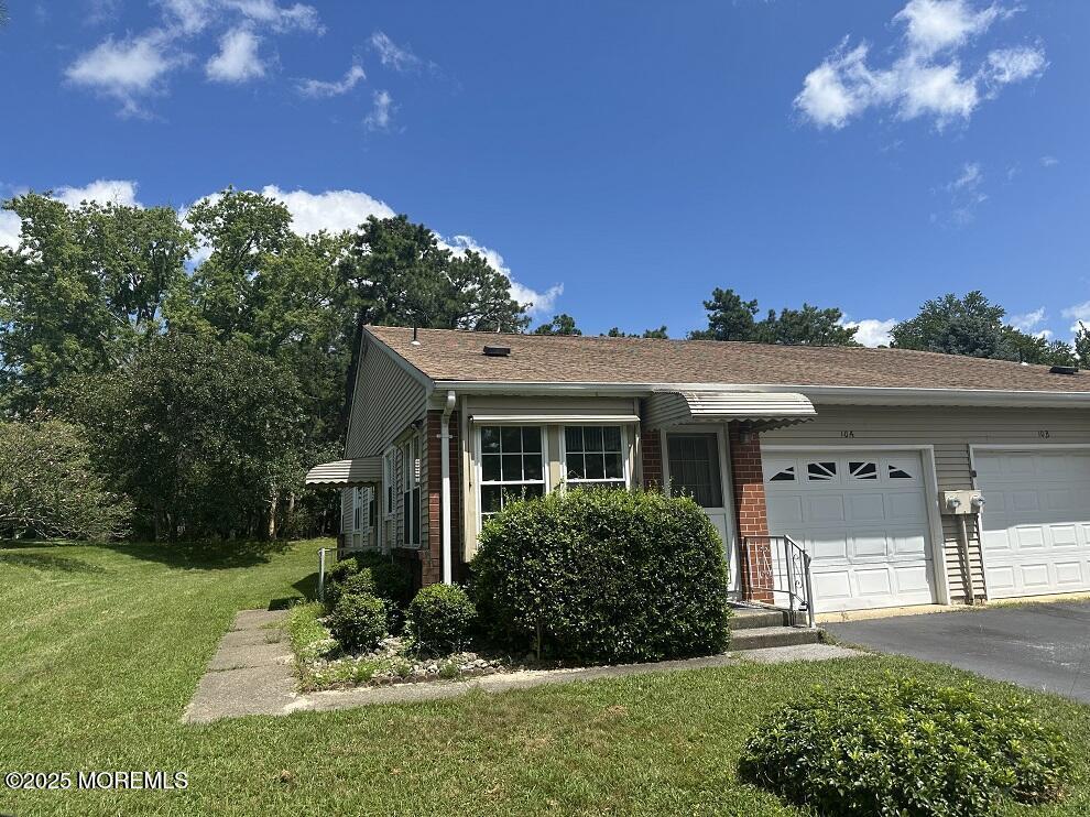 Building Photo - 10A Easton Dr