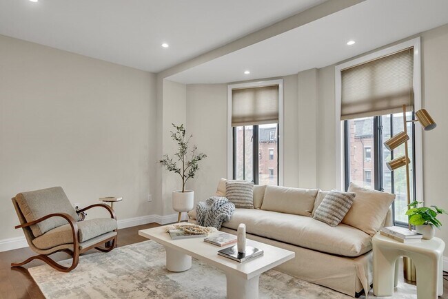 Foto del edificio - 422 Massachusetts Ave