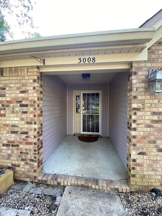 Foto del edificio - 3008 Harpers Ferry Dr