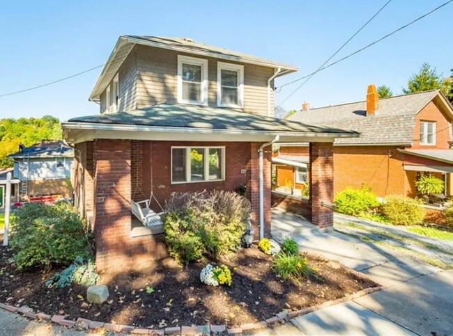 Foto del edificio - 2324 Woodward Ave