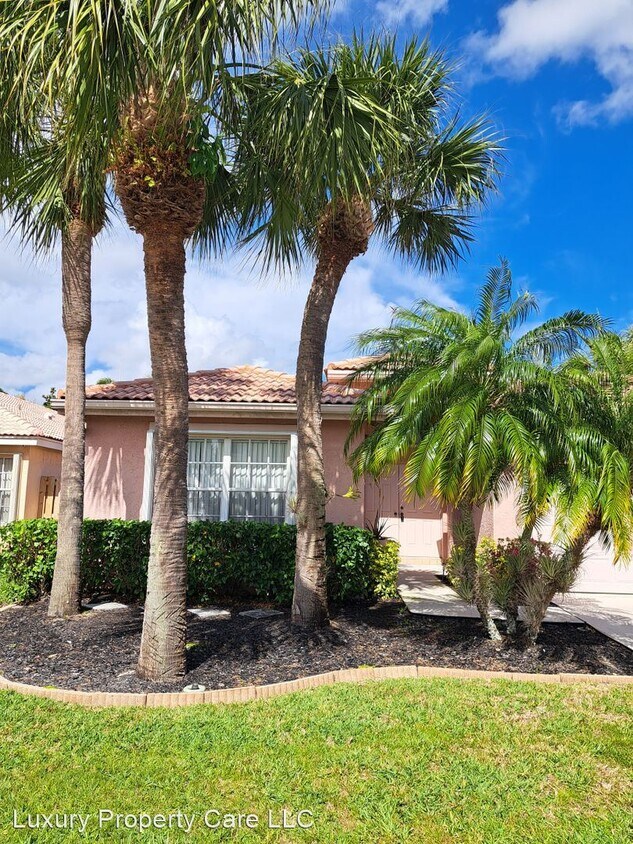 Foto principal - 3 br, 2 bath House - 3619 Hudson Lane
