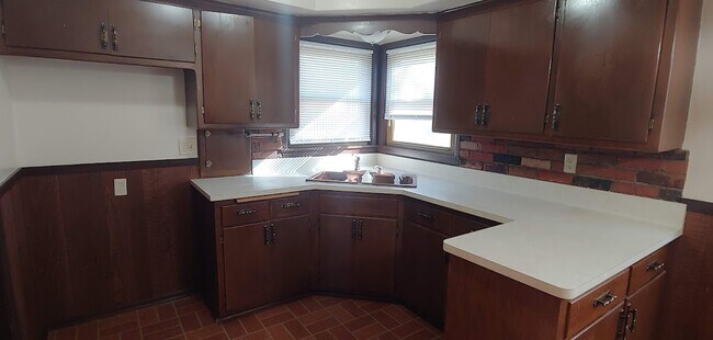 Foto del edificio - 8207 W Lynmar Terrace