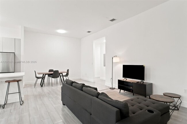 Building Photo - 1544 NW 59th St