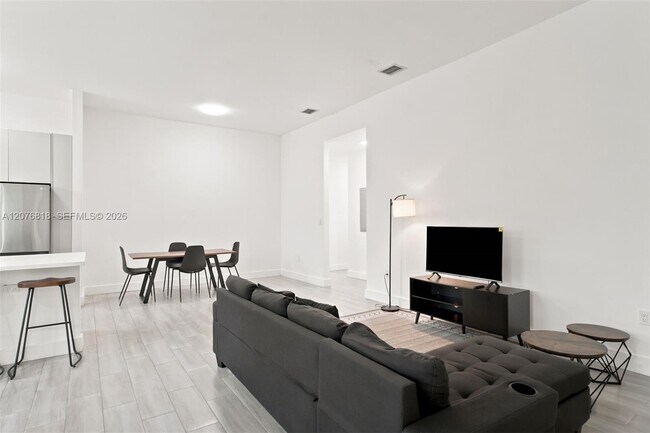 Foto del edificio - 1544 NW 59th St
