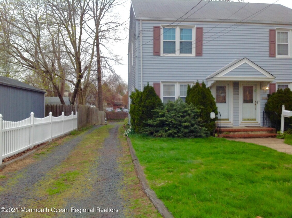 258 Broad St, Matawan, NJ 07747 House Rental in Matawan, NJ