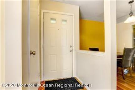 Foto del edificio - 503 Harding Rd