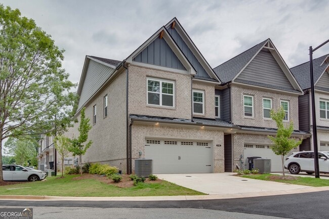 Building Photo - 3140 Marbella Cir