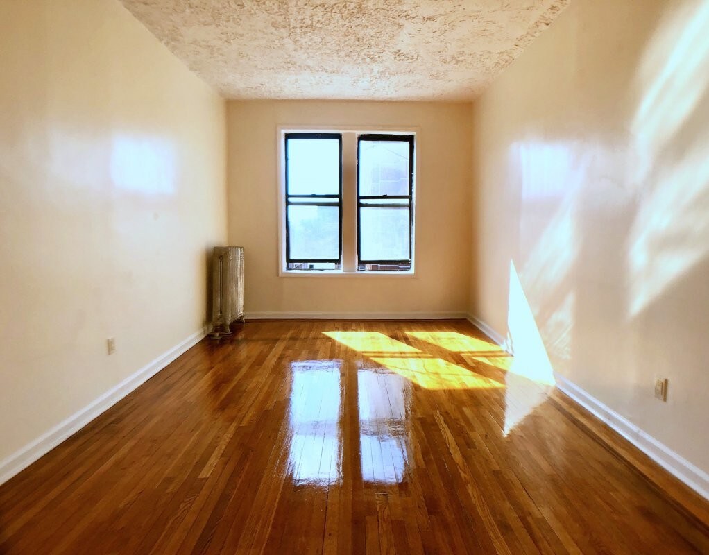 Primary Photo - 232 Sherman Ave
