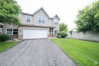 Building Photo - 2692 Vierling Dr E