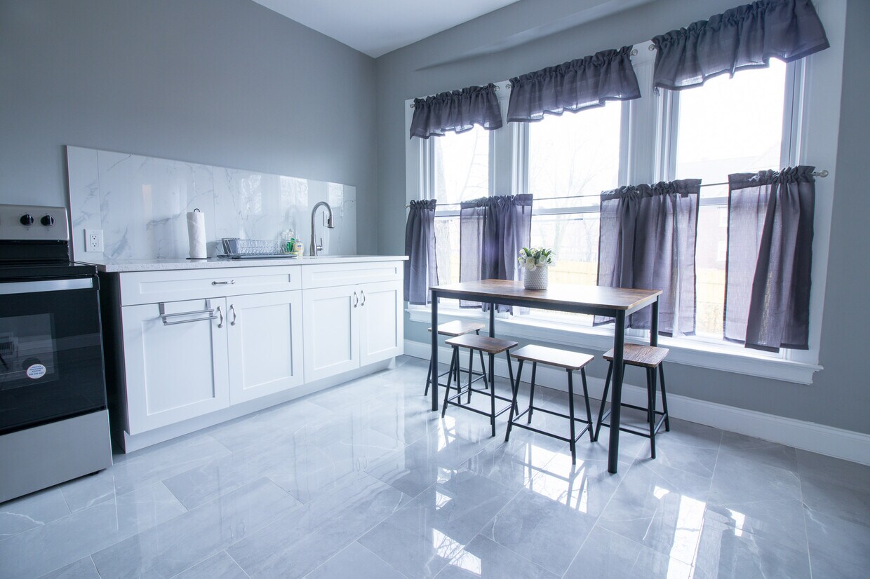 Foto principal - 443 6th St.