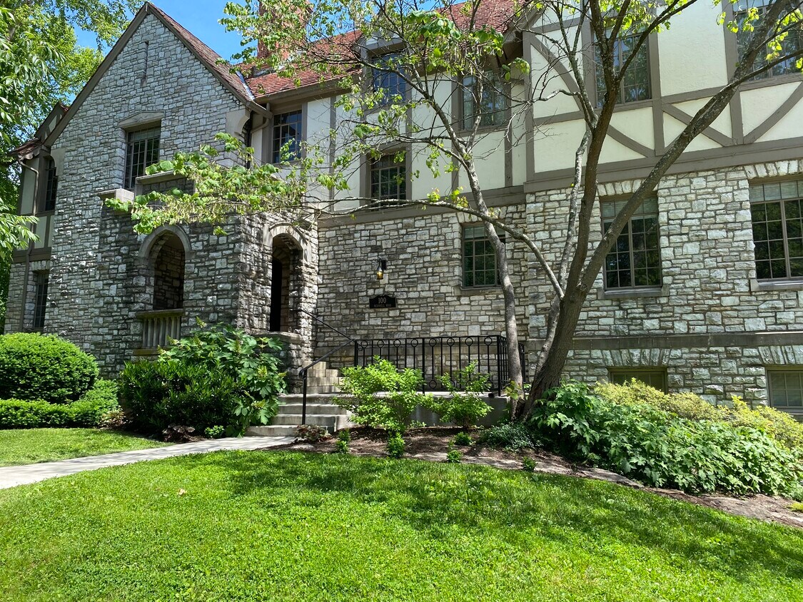 102 McDowell Rd Unit 102, Lexington, KY 40502 Condo for Rent in Lexington, KY