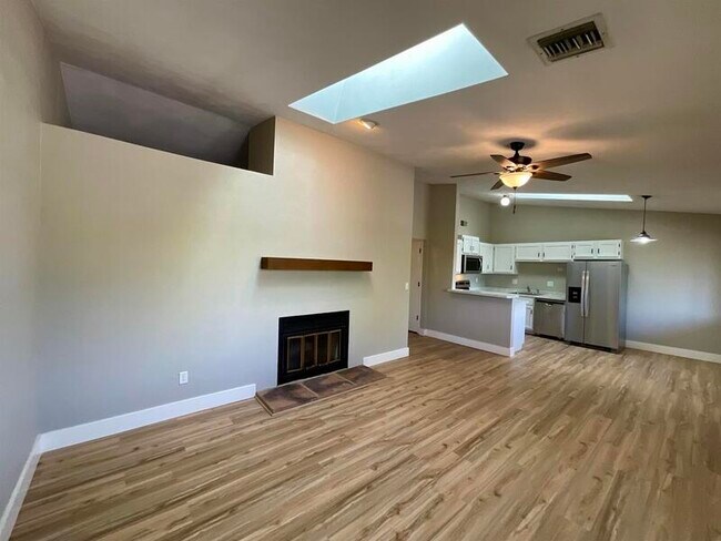 Building Photo - 236 Eagle Ridge