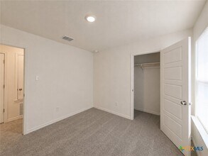 Building Photo - 3809 American Elm Dr