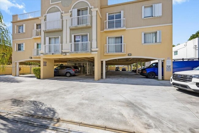 Foto del edificio - 437 SW 7th St