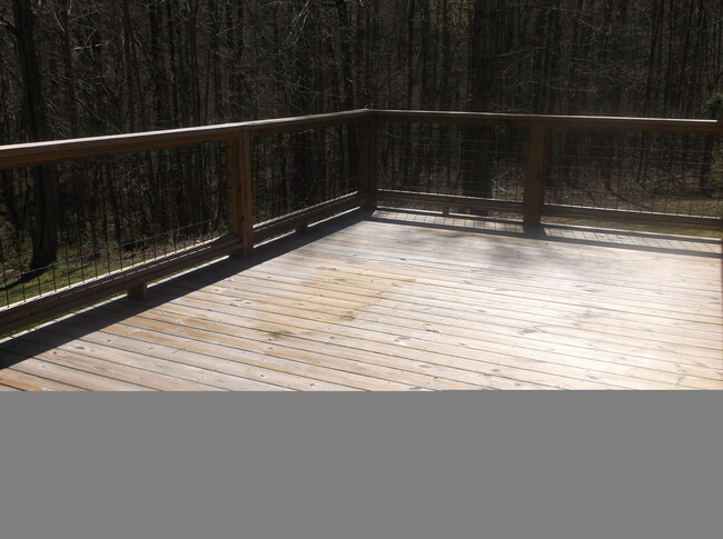 Building Photo - 196 Wildwood Trl