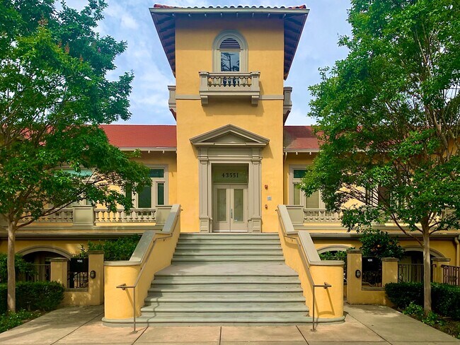 Foto del edificio - 43551 Mission Blvd