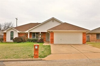 Building Photo - 2965 Red Oak Cir