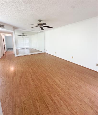 Building Photo - 16301 Ledgemont Ln