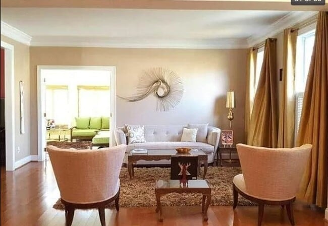 Foto del edificio - 5 Bedroom 4.5 Bathroom Single Family Home ...