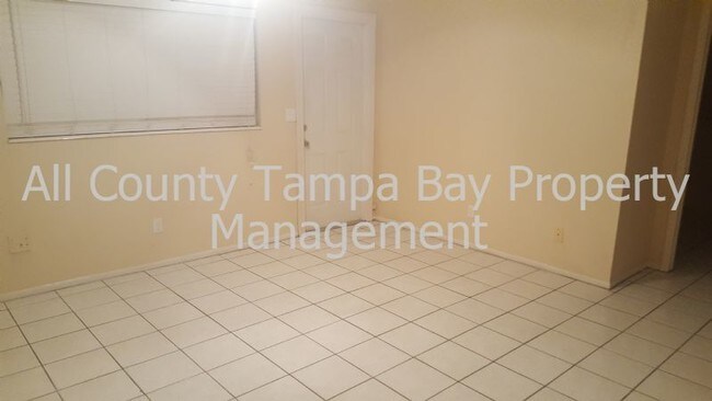 Building Photo - 6710 S West Shore Blvd