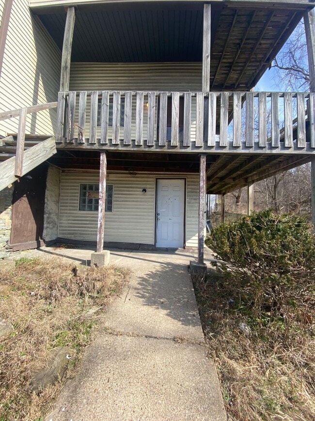 Building Photo - 238 Hazelwood Ave