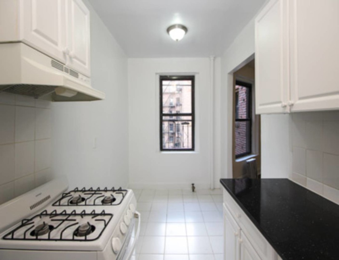 Foto del edificio - 37-45 79th St