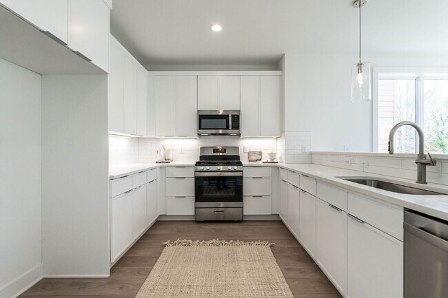 Foto del edificio - 621 Walnut Hts Dr