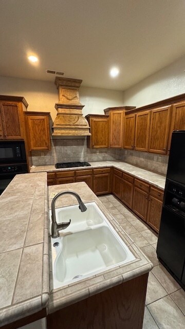 Building Photo - 5959 E Via Casella Dr