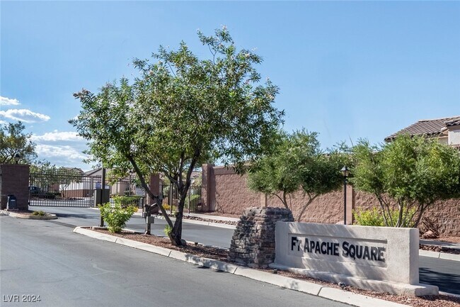 Building Photo - 7804 Slendermint Ct