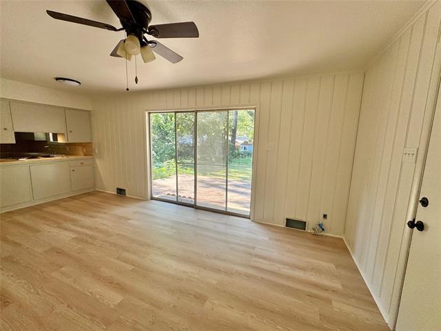 Foto del edificio - 822 Edgewood Pl